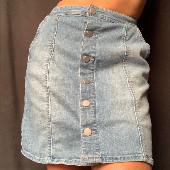 Jean skirt - Picture 3 of 3